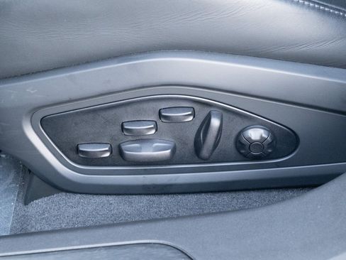 Used 2024 Porsche Taycan GTS image 12