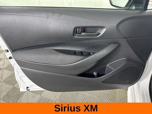 Used 2025 Toyota Corolla LE FWD image 10