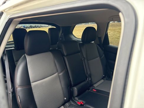 Used 2020 Nissan Pathfinder SV w/ Rock Creek Edition image 8