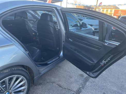 Used 2011 BMW 740Li image 23