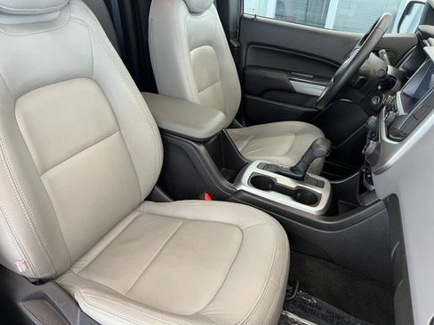 Used 2016 Chevrolet Colorado LT w/ LT Convenience Package RWD image 15