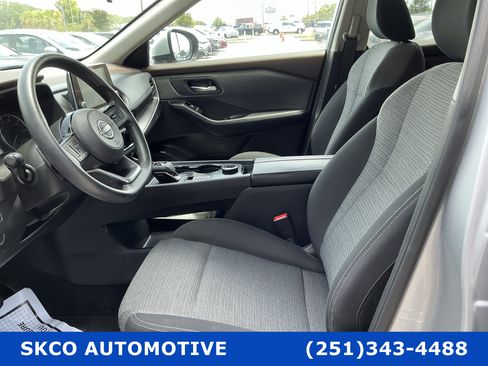 Used 2023 Nissan Rogue SV AWD/4WD image 11
