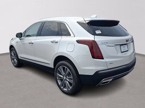 New 2026 Cadillac XT5 Premium Luxury w/ LPO, Floor Liner Package AWD/4WD image 3