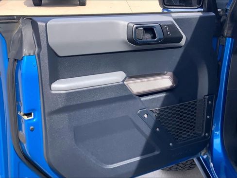 Used 2023 Ford Bronco Black Diamond image 21