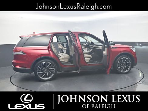 Used 2020 Lincoln Aviator Reserve w/ Equipment Group 202A image 25