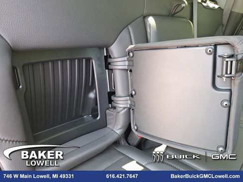 New 2025 GMC Sierra 2500 Denali w/ Denali Reserve Package image 12