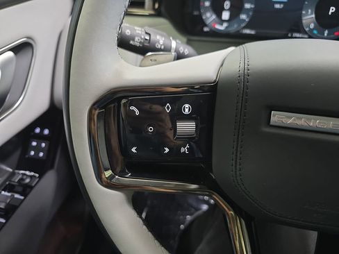 Used 2025 Land Rover Range Rover Velar Dynamic SE image 20