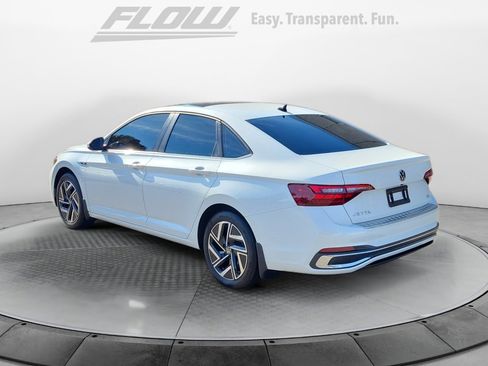 Certified 2023 Volkswagen Jetta SEL image 6