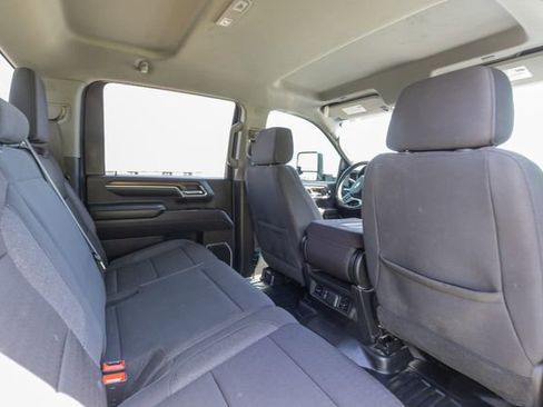 Used 2024 Chevrolet Silverado 2500 LT w/ Convenience Package AWD/4WD image 14