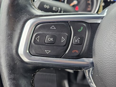 Used 2020 Jeep Wrangler Unlimited Sahara image 18