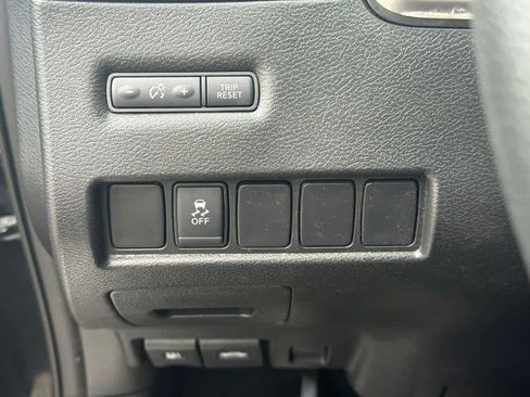 Used 2016 Nissan Murano S AWD/4WD image 30