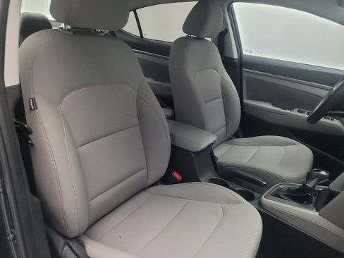 Used 2020 Hyundai Elantra SEL FWD image 21