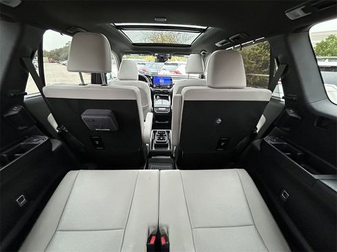 Used 2025 Lexus TX 350 AWD image 16