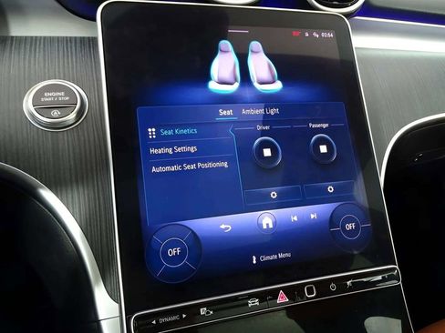 Used 2025 Mercedes-Benz C 300 4MATIC Sedan image 11