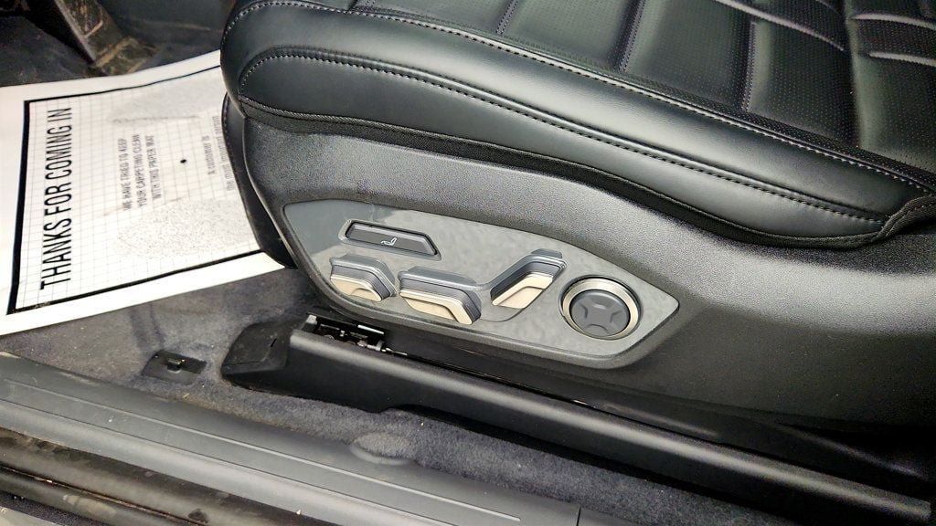 Used 2026 Kia EV9 Land w/ Nightfall Edition Package AWD/4WD image 11