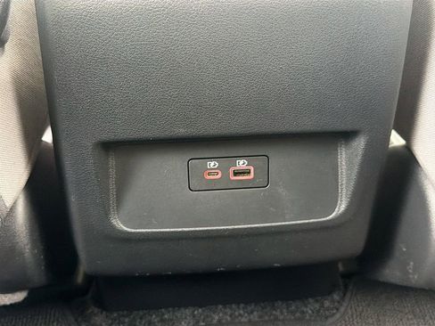 Used 2023 Nissan Frontier SV w/ Technology Package image 22