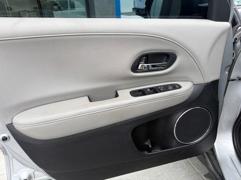 Used 2016 Honda HR-V EX-L image 14