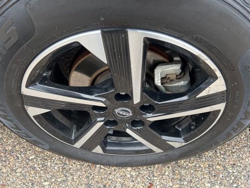 Certified 2024 Nissan Sentra SV image 35