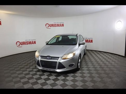 Used 2014 Ford Focus SE FWD image 1