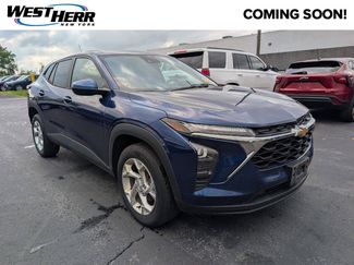 Used 2024 Chevrolet Trax LS w/ LS Convenience Package FWD video 1