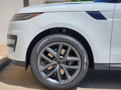 New 2026 Land Rover Range Rover Sport SE AWD/4WD image 6
