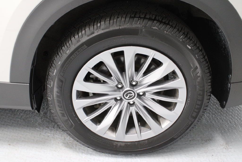 Used 2025 MAZDA CX-90 3.3 Turbo w/ Preferred Package AWD/4WD image 19
