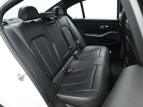 Used 2021 BMW 330i xDrive 330i xDrive w/ M Sport Package image 18