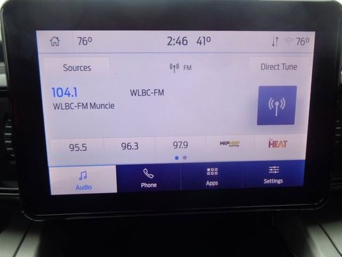 Used 2022 Ford Explorer XLT image 12