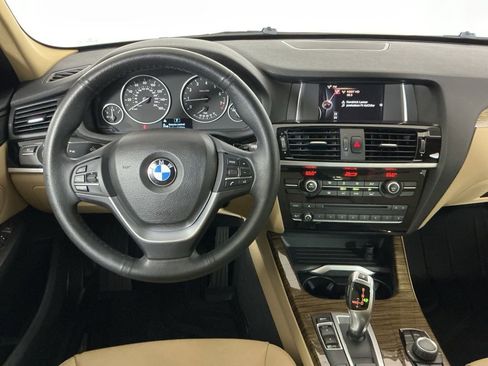 Used 2017 BMW X3 xDrive28i image 9