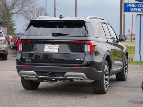 New 2026 Ford Explorer Platinum w/ LUX Leather Package AWD/4WD image 3