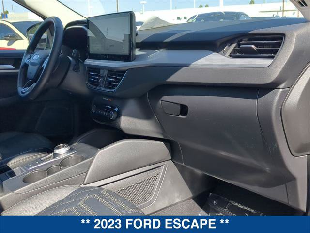 Certified 2023 Ford Escape Platinum w/ Premium Technology Package AWD/4WD image 23