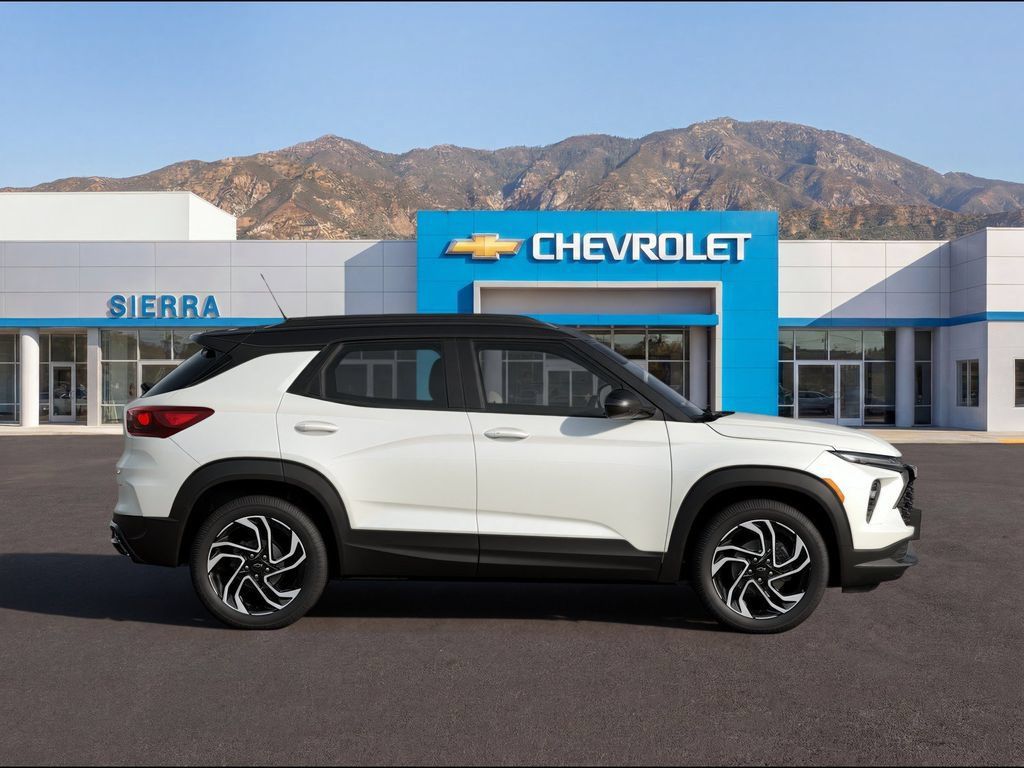 New 2026 Chevrolet TrailBlazer RS w/ Convenience Package FWD image 3