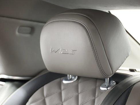 Used 2018 Bentley Flying Spur S W12 AWD/4WD image 56