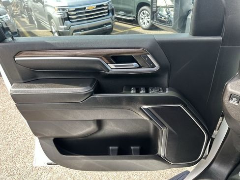 Used 2024 Chevrolet Silverado 3500 LT image 30