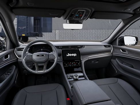 New 2025 Jeep Grand Cherokee Limited w/ Luxury Tech Group II AWD/4WD image 15