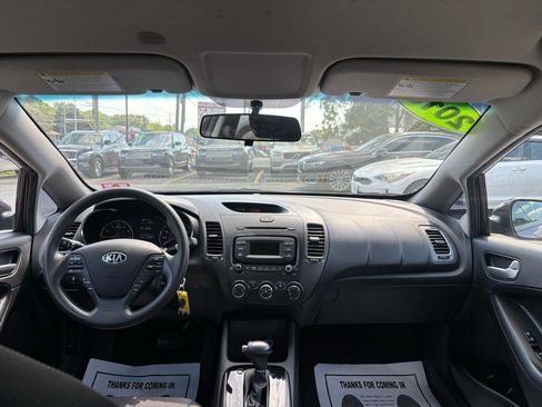 Used 2018 Kia Forte LX FWD image 13