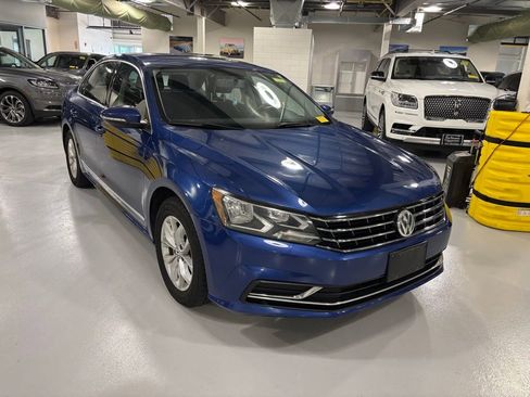 Used 2017 Volkswagen Passat 1.8T S FWD image 2