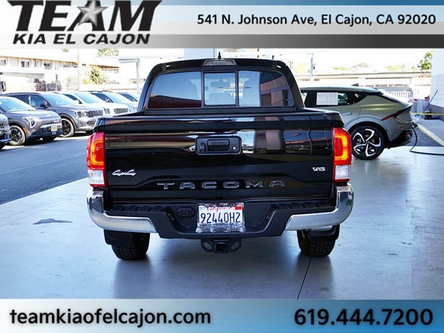 Used 2017 Toyota Tacoma SR5 w/ Tow Package AWD/4WD image 9