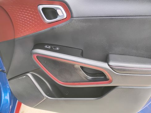 Used 2020 Kia Soul GT-Line Turbo FWD image 19