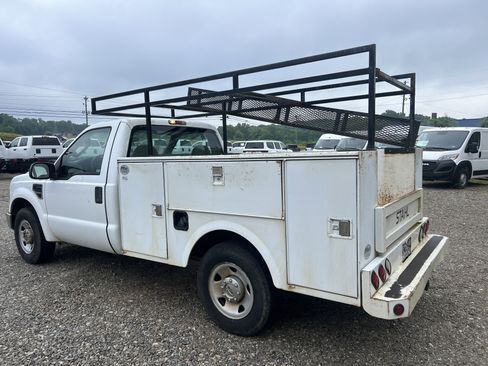 Used 2008 Ford F250 XL RWD image 4
