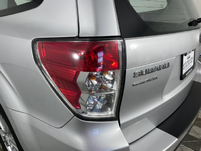Used 2011 Subaru Forester 2.5X w/ Alloy Wheel Value Pkg AWD/4WD image 17