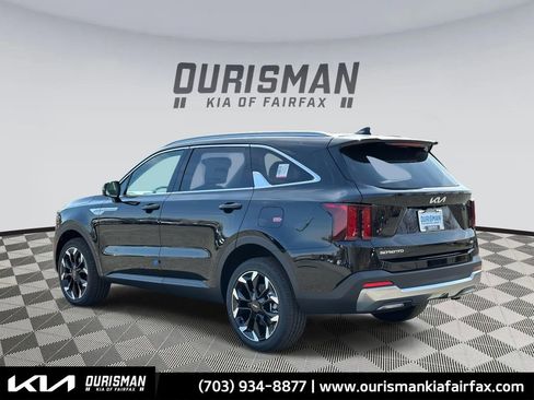 New 2025 Kia Sorento EX image 3