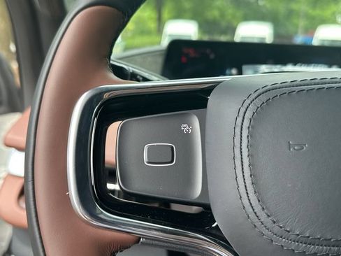 New 2026 Lincoln Navigator Reserve AWD/4WD image 22