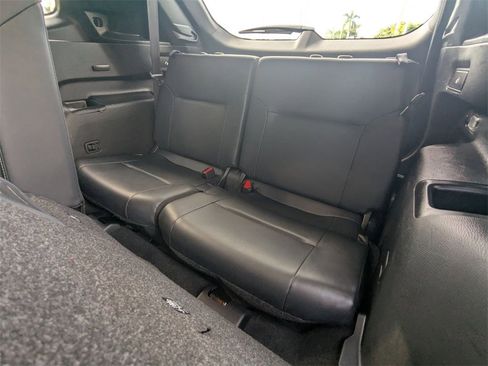 Used 2024 Mitsubishi Outlander SE image 27