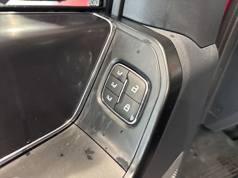 Used 2022 Ford F150 Raptor w/ Equipment Group 801A High AWD/4WD image 42
