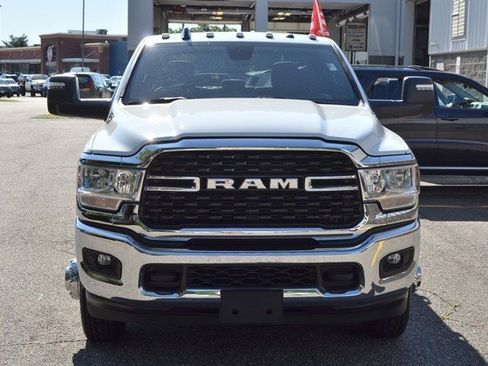 Used 2024 RAM 3500 Big Horn image 3