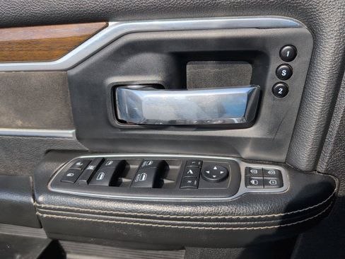 Used 2024 RAM 2500 Laramie AWD/4WD image 17