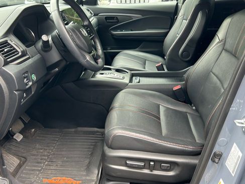 Used 2022 Honda Pilot TrailSport image 16