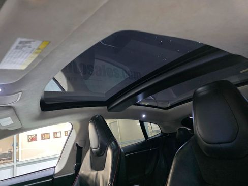 Used 2012 Tesla Model S Signature Performance RWD image 41