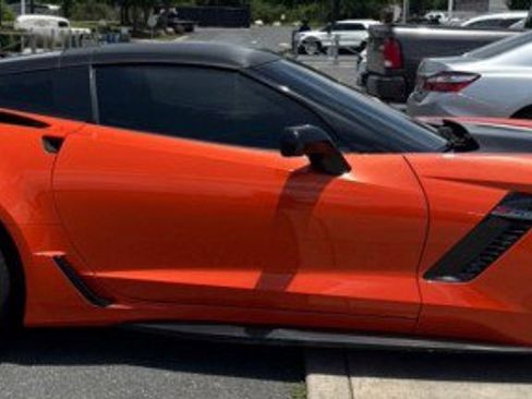 Used 2019 Chevrolet Corvette Z06 RWD image 2